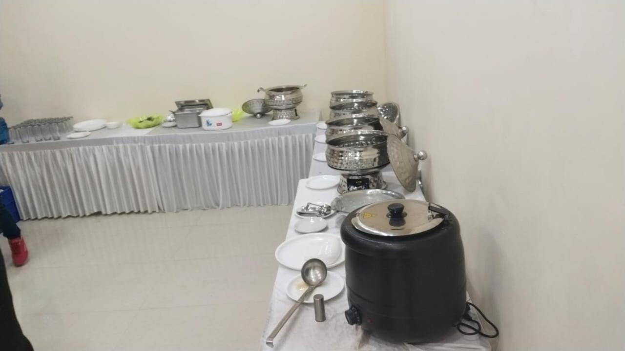 Shourya Hotel And Banquet Noida Luaran gambar