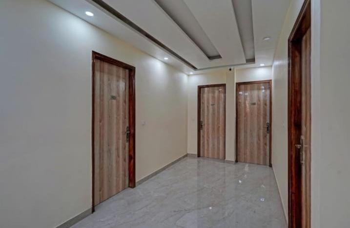 Shourya Hotel And Banquet Noida Luaran gambar